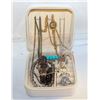 Image 1 : TRAVELING JEWELRY BOX FULL OF JEWELRY