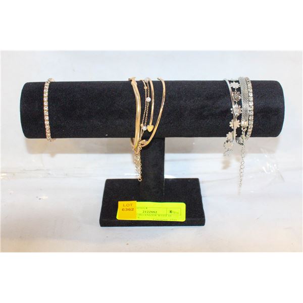 JEWELRY ORGANIZER WITH 10 BRACELETS
