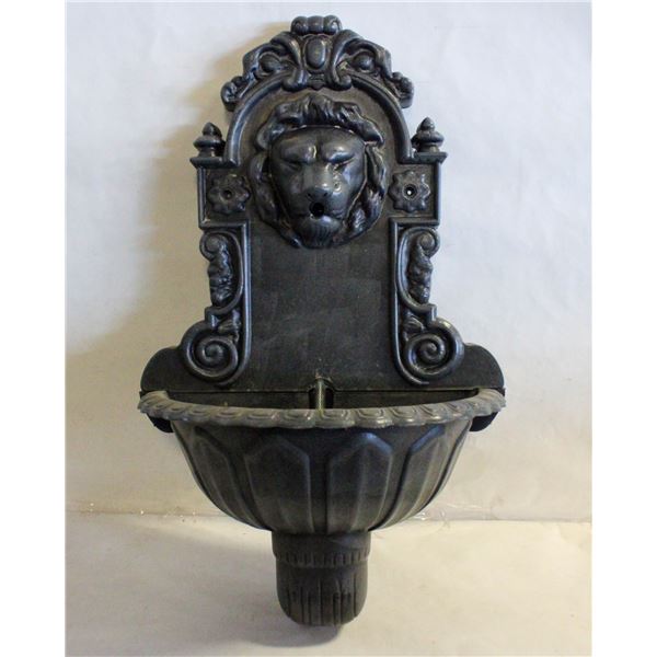 OUTDOOR WATER FOUNTAIN