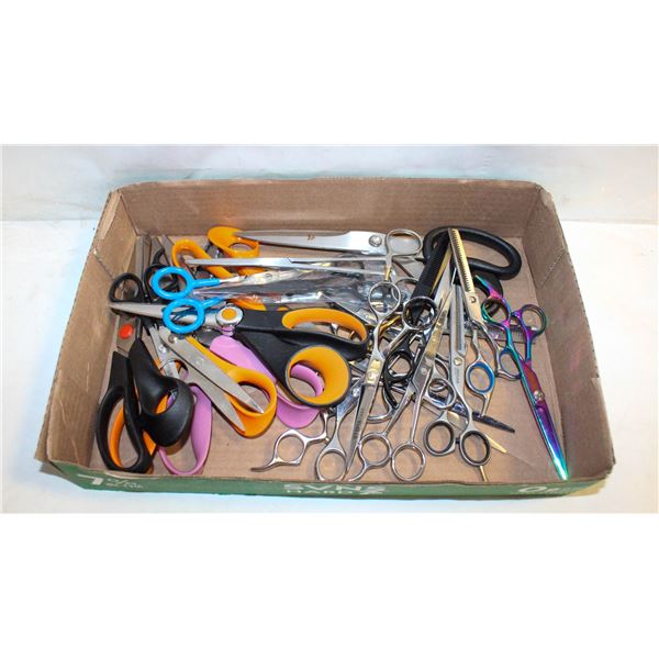 FLAT OF SCISSORS