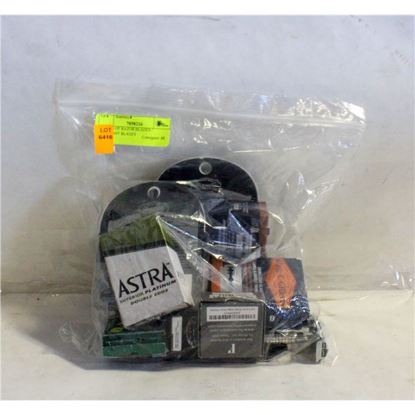 2 BAGS OF RAZOR BLADES / STRAIGHT BLADES