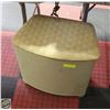 Image 1 : VINTAGE METAL LAUNDRY HAMPER H-20"