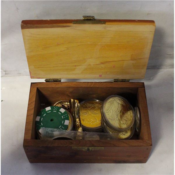 WOOD BOX WITH VARIOUS ESTATE ITEMS INCLUDED