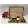 Image 1 : ESTATE COSTUME JEWELRY