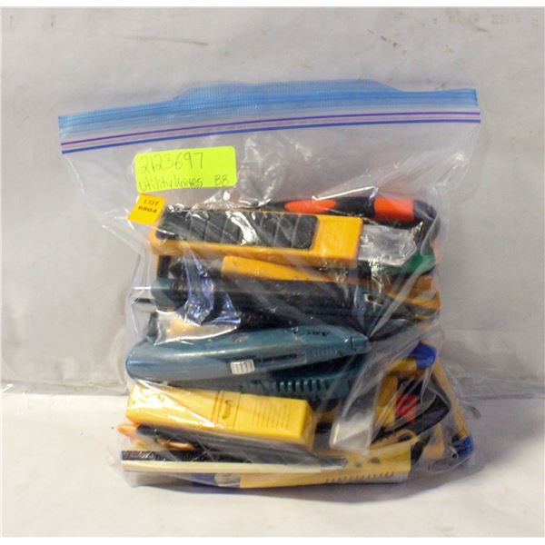 BAG OF UTILITY/EXACTO KNIVES