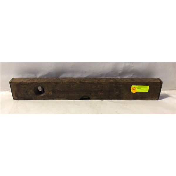 ANTIQUE WOOD & BRASS STANLEY LEVEL, 24 INCH LONG