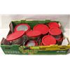 Image 1 : FLAT OF FOOD CONTAINERS