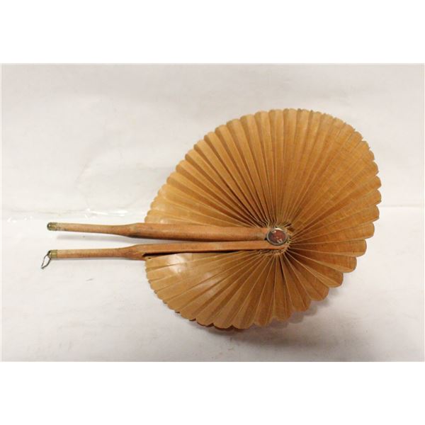 ANTIQUE VITORIAN FAN
