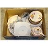 Image 1 : LOT OF SIMILAR FLORAL FINE CHINA
