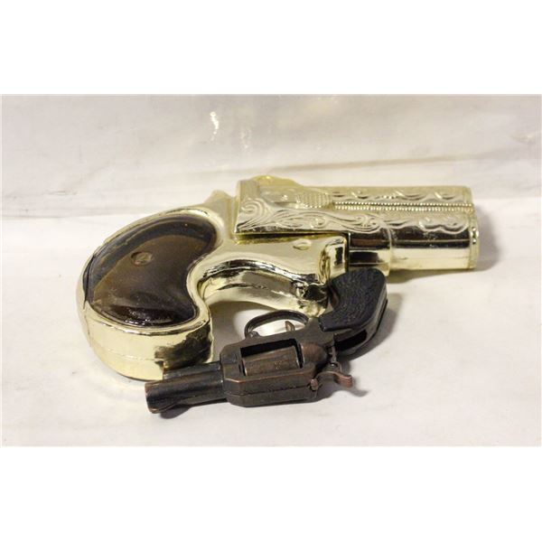 2 GUN DECORATION ITEMS