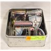 Image 1 : ESTATE TRADING CARDS VARIOUS IN METAL TIN
