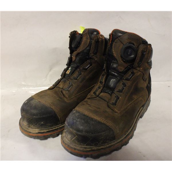 SELF LACING PREVIOUSLY OWNED USED