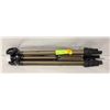 Image 1 : AMAZON BASICS SMALL CAMERA TRIPOD