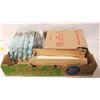 Image 1 : WEDDING TABLE AND CAKE DECORATIONS