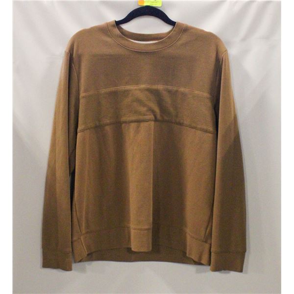 MKENS LARGE R&W CO SWEATER