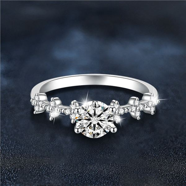 1 CT GRA CERTIFIED ROUND BRILLIANT MOISSANITE