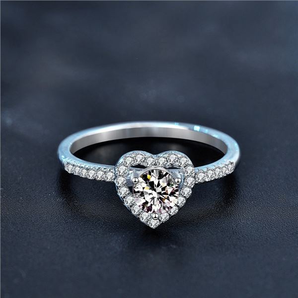 GRA CERTIFIED ROUND BRILLLIANT MOISSANITE 925S