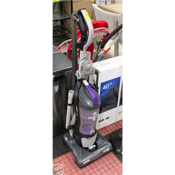 DIRT DEVIL POWERMAX CARPET AND HARD FLOOR