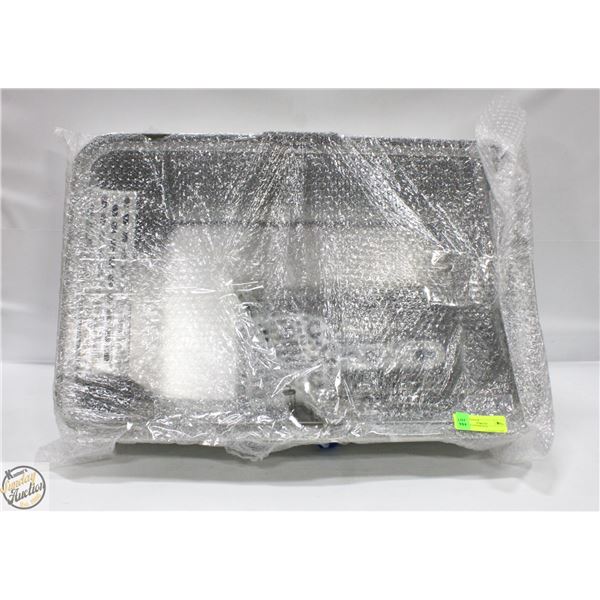 NEW CAT LITTER BOX 7" X 16" X 24"