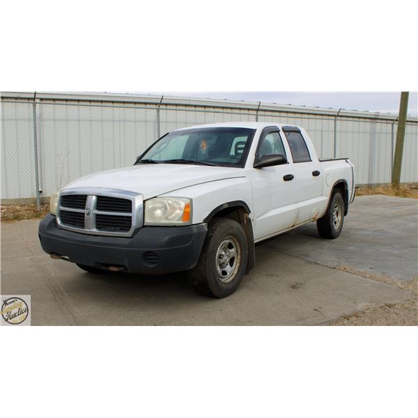 UNRESERVED 2006 DODGE DAKOTA