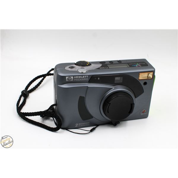 VINTAGE HEWLETT PACKARD DIGITAL CAMERA