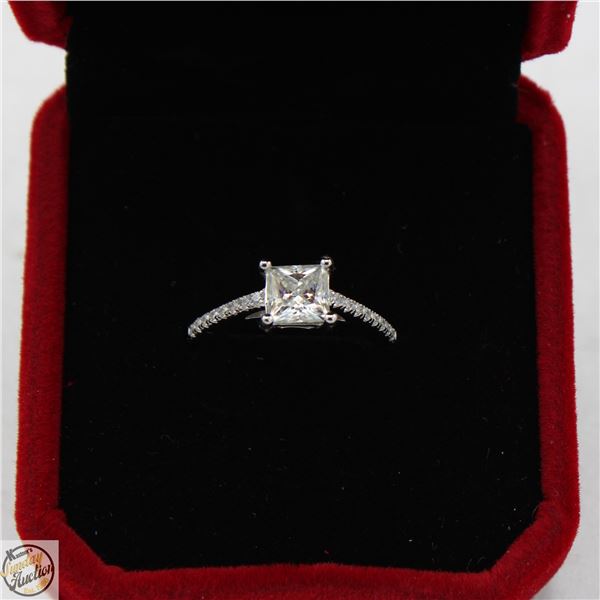 #3494-1.00 CT GRA CERTIFIED PRINCESS CUT MOISSANIT