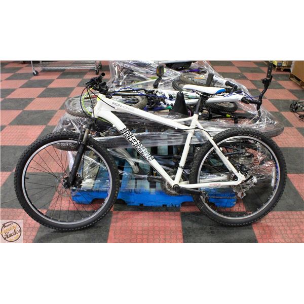 POLICE SEIZURE: IRONHORSE BOUNDARY WHITE BIKE