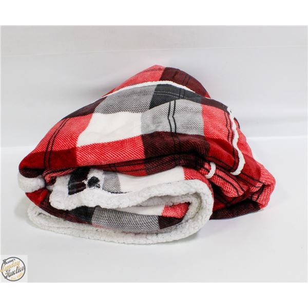 LARGE HOODED BLANKET