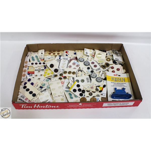 VINTAGE LARGE BUTTON'S LOT