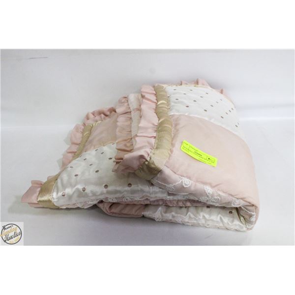 VICTORIAN STYLE BABY WUILT THE PEANUT