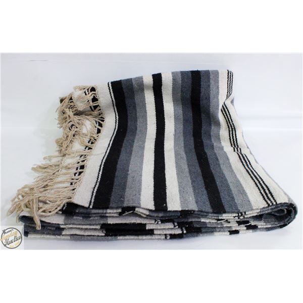 NAVAJO THUNDERBIRD WEAVED VINTAGE