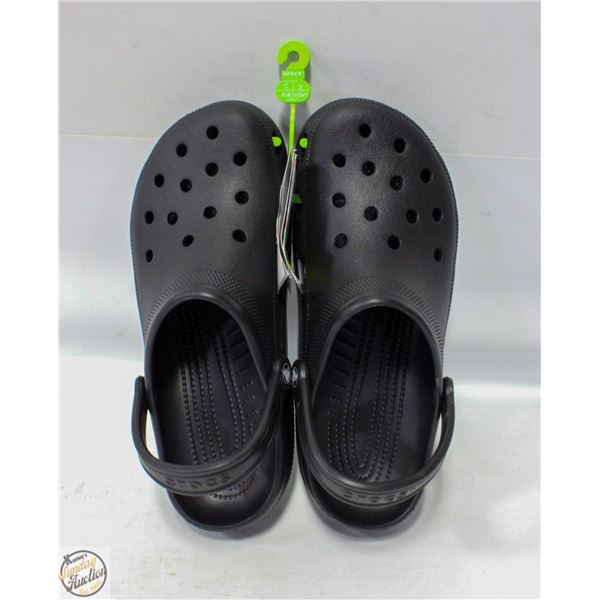 POLICE SEIZURE: NEW CROCS SIZE 11