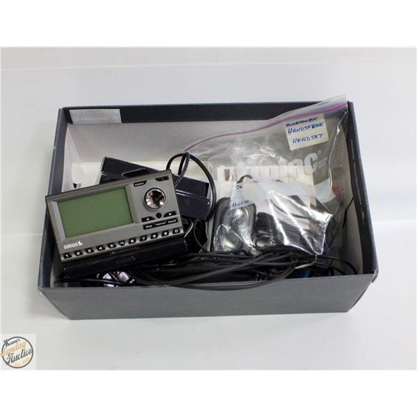 SIRRIUS SATELITE RADIO W/ BLUE TOOTH