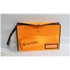 Image 1 : 2 PIECE VEUVE CLIQUOT CHAMPAGNE/WINE