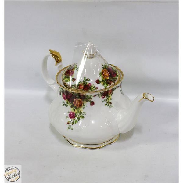 ROYAL ALBERT OLD COUNTRY ROSES