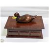 Image 1 : VINTAGE DUCK JEWELRY BOX
