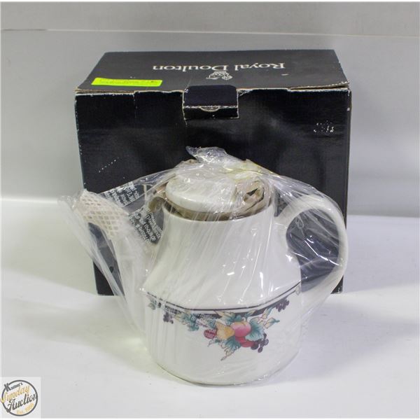 NEW ROYAL DOULTON AUTUMNS GLORY TEAPOT