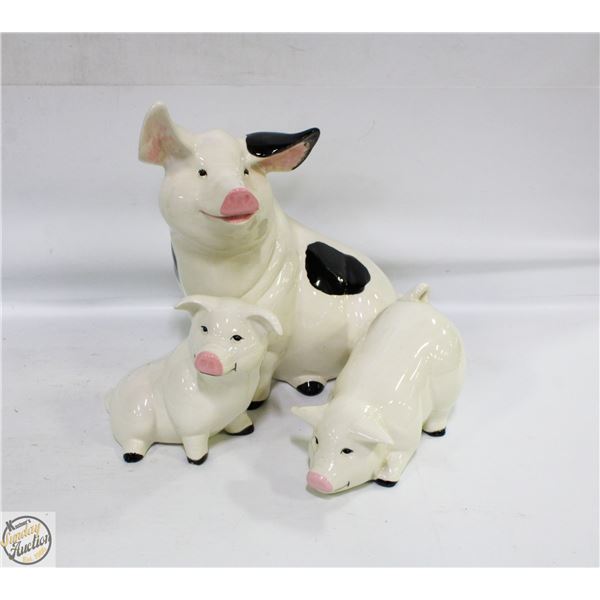 POTTERY PIG COLLECTION 3PCS