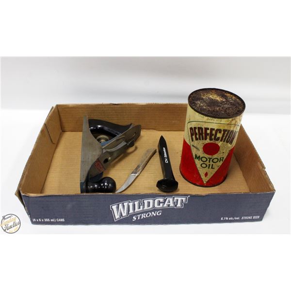 ESTATE GARAGE ITEMS - WOOD PLANE,