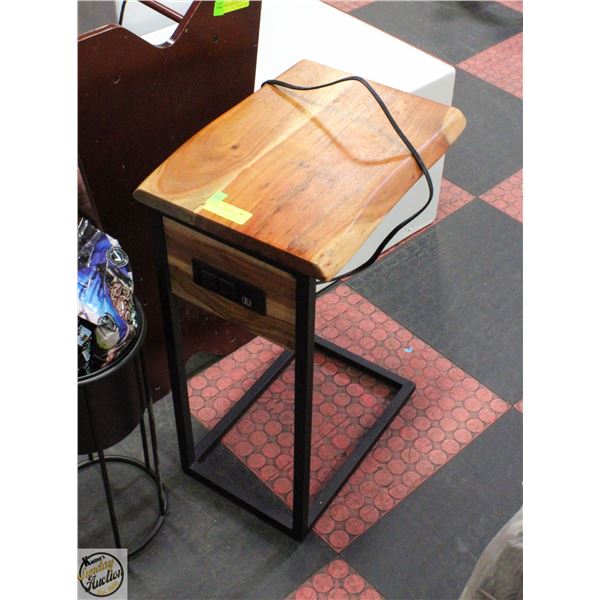 END TABLE W/ POWER SUPPLY