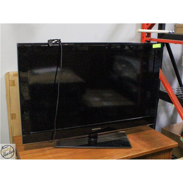 SAMSUNG 40 INCH TV TESTED WORKING