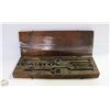 Image 1 : VINTAGE TAP AND DIE SET