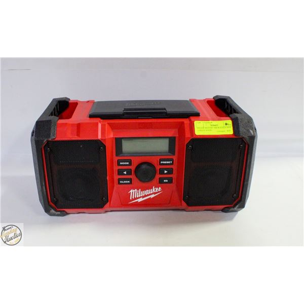 POLICE SEIZURE: MILWAUKEE M18 JOBSITE RADIO