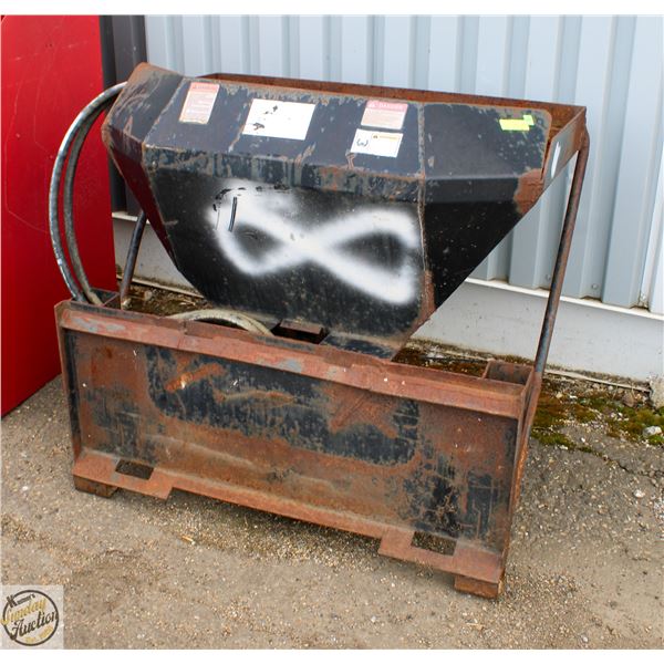 BOBCAT HYDRAULIC OPERATED GRAVEL / SAND SPREADER