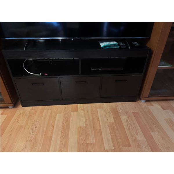 Drawer stand measures 46" x 15 1/2" x 22" tall