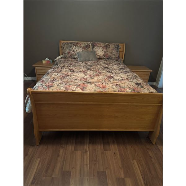 Queen, headboard, footboard rails mattress, boxspring, And Bedding