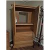 Image 2 : Armoire/dresser and 1/2" x 17 1/2" x 70" tall