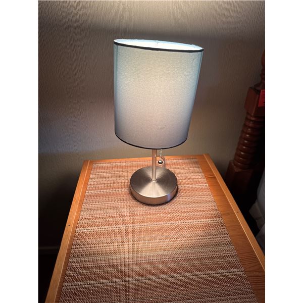 Table lamp