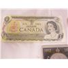 Image 4 : Lot of 3 Vintage Tokens and 2 Canadian One Dollar Bills