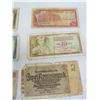 Image 4 : Lot of Vintage Foreign Bills